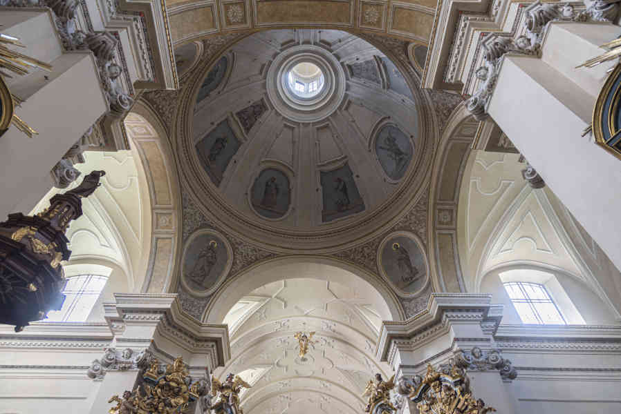 Polonia - Cracovia 146 - iglesia de San Bernadino de Siena.jpg